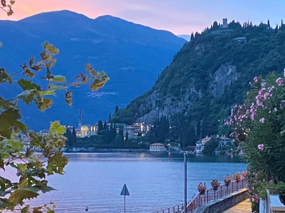 Namaste apartment Fiumelatte-lake view Apartment in Province of Lecco