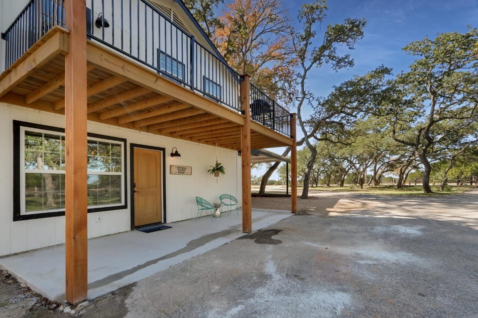 Pancho and Leftys - Bohemian Rhapsody Retreat House in Rio Grande