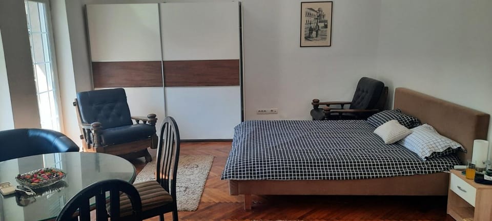 Living room, Seating area, Bedroom