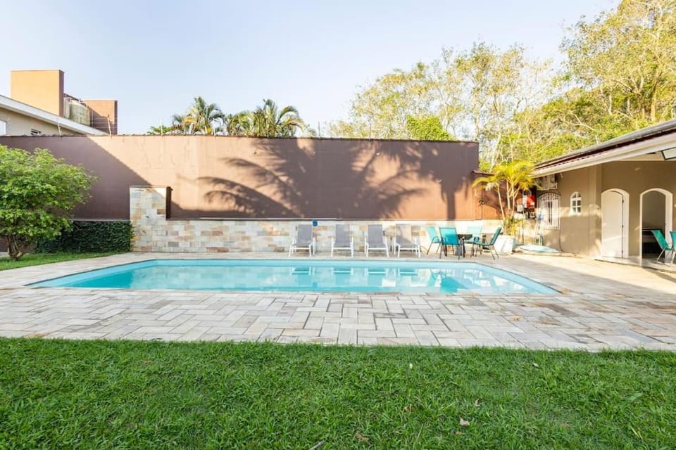 Pool view, Swimming pool, sunbed