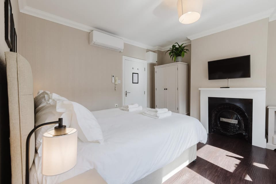 Grace's Guesthouse 68a Bed and Breakfast in Aylesbury Vale