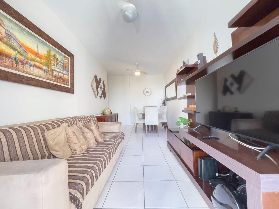 Communal lounge/ TV room, Living room, Dining area