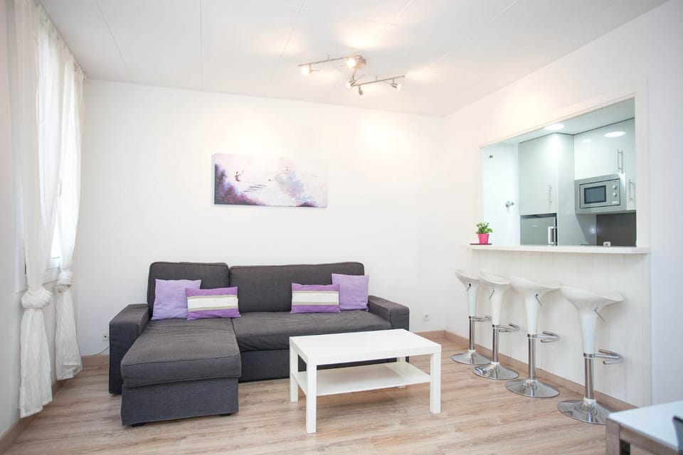 Kitchen or kitchenette, Living room, Seating area