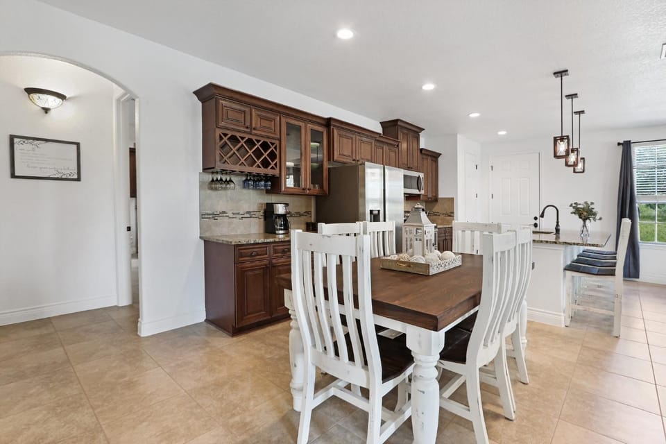 Pampered Pillow House in Canyon Lake