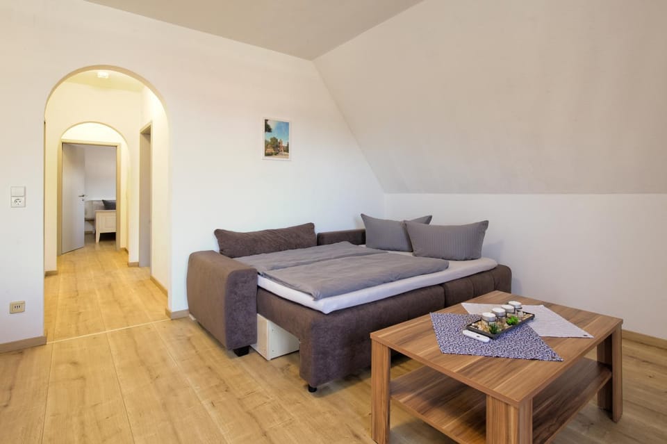 Bed, Living room