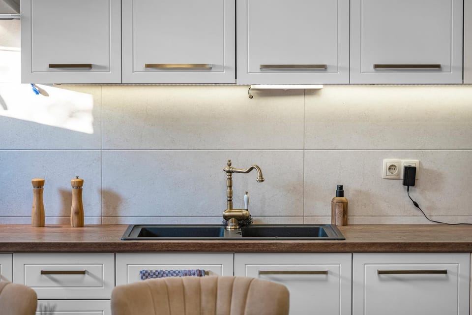 Kitchen or kitchenette, stove