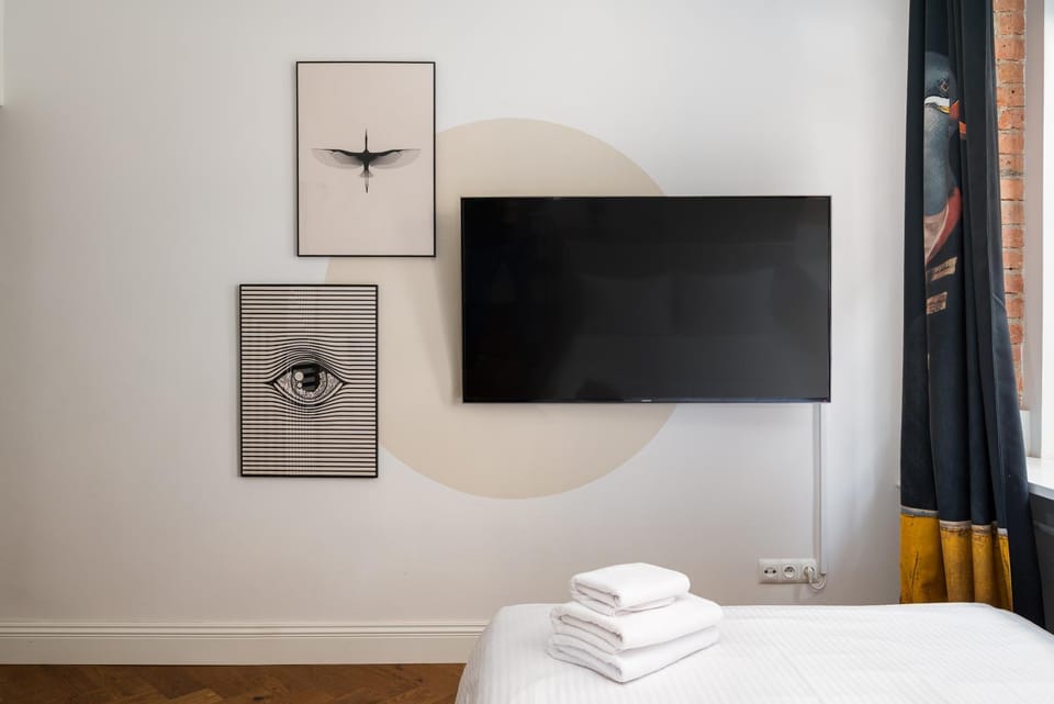 Communal lounge/ TV room, Bed, TV and multimedia, Photo of the whole room, Evening entertainment, Bedroom