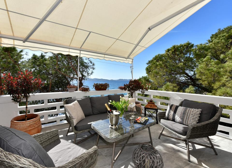 Balcony/Terrace, Seating area, Sea view