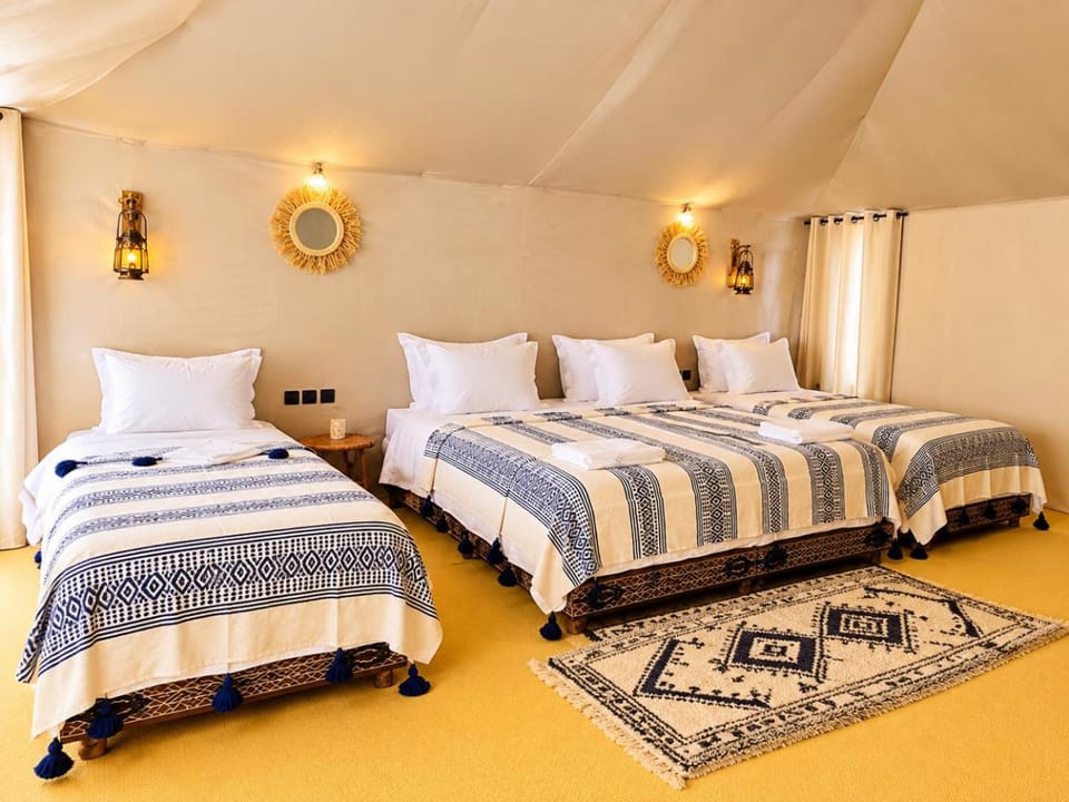 Property building, Bed, Photo of the whole room, Bedroom