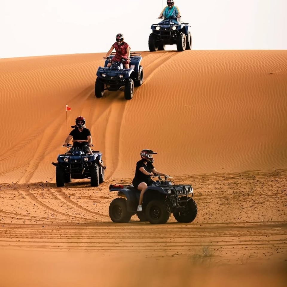 Day, People, Natural landscape, Activities, Time of day, group of guests