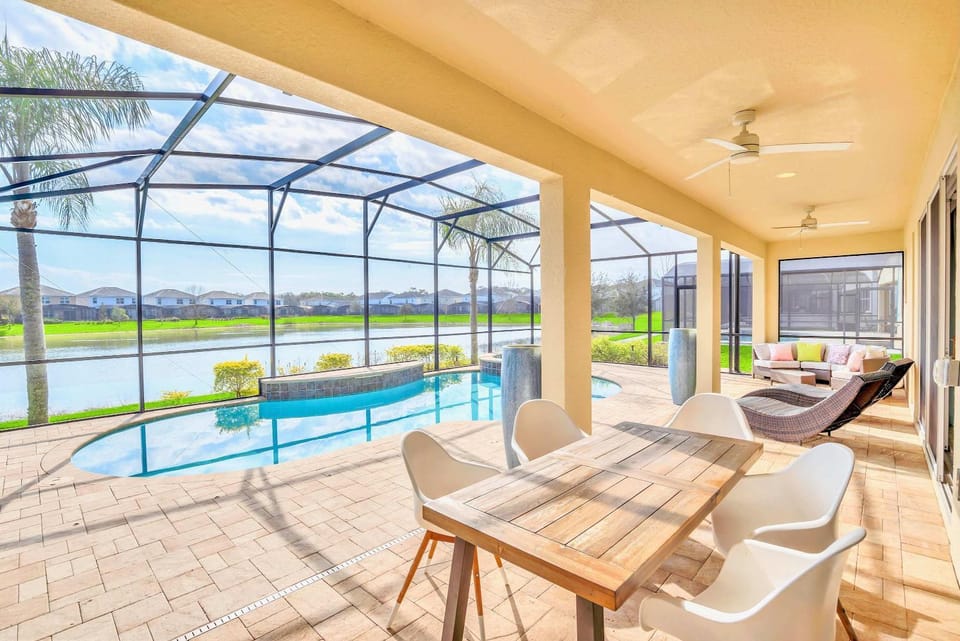 Patio, View (from property/room), Seating area, Pool view, Swimming pool, sunbed
