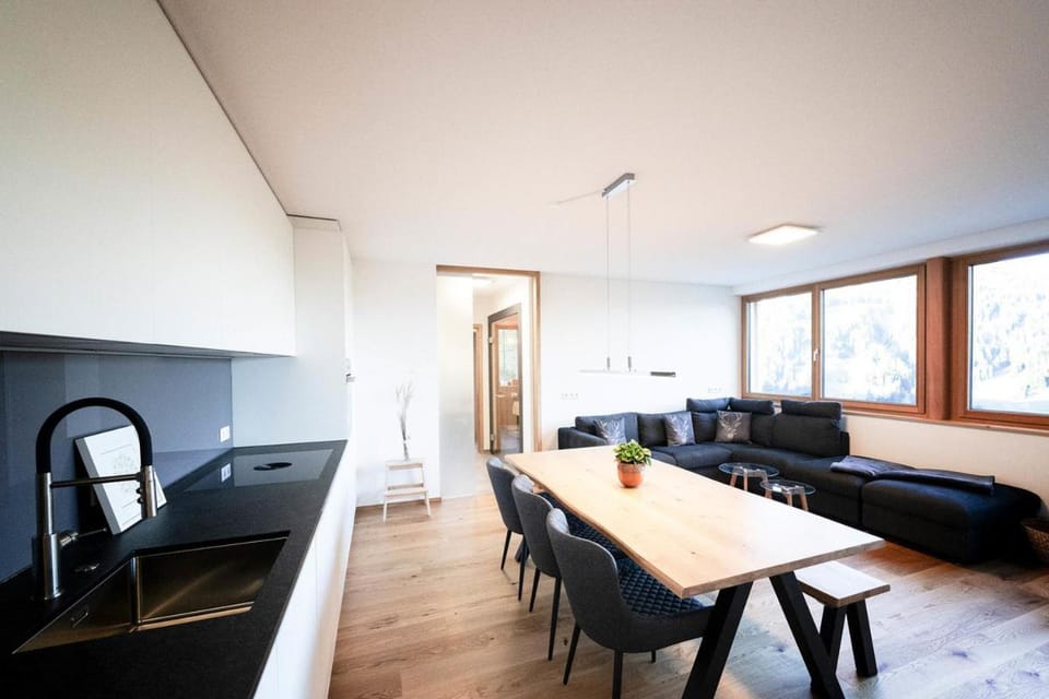 Kitchen or kitchenette, Living room, Dining area