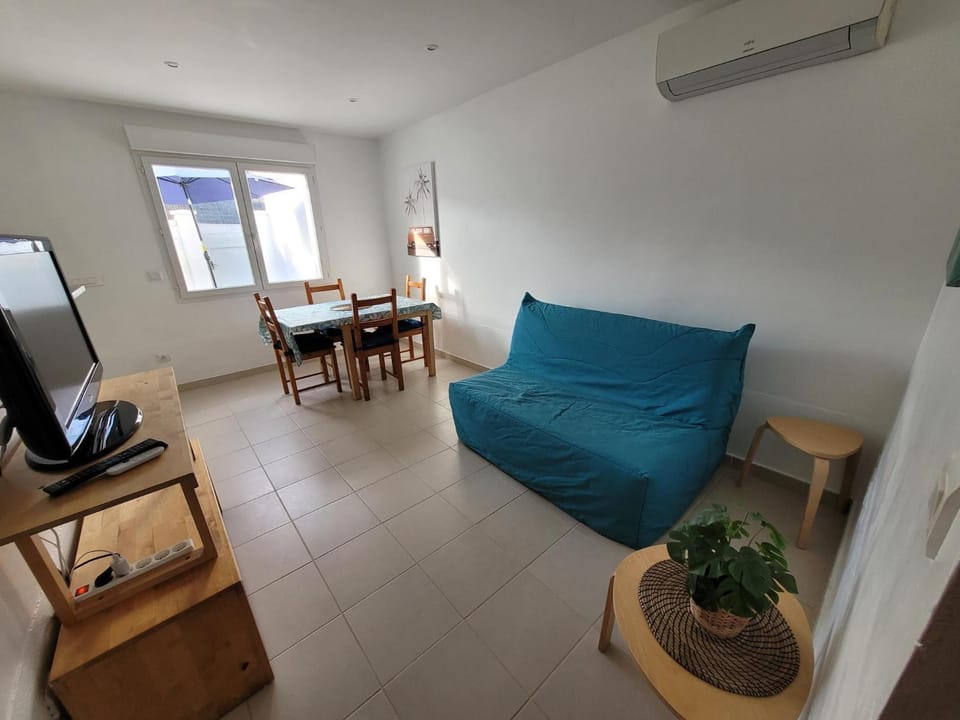 TV and multimedia, Living room, internet