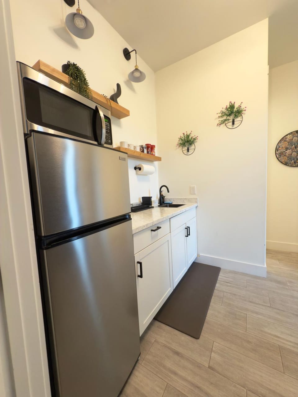 Kitchen or kitchenette