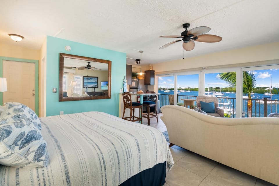 Boot Key Harbor Penthouse Apartment in Marathon