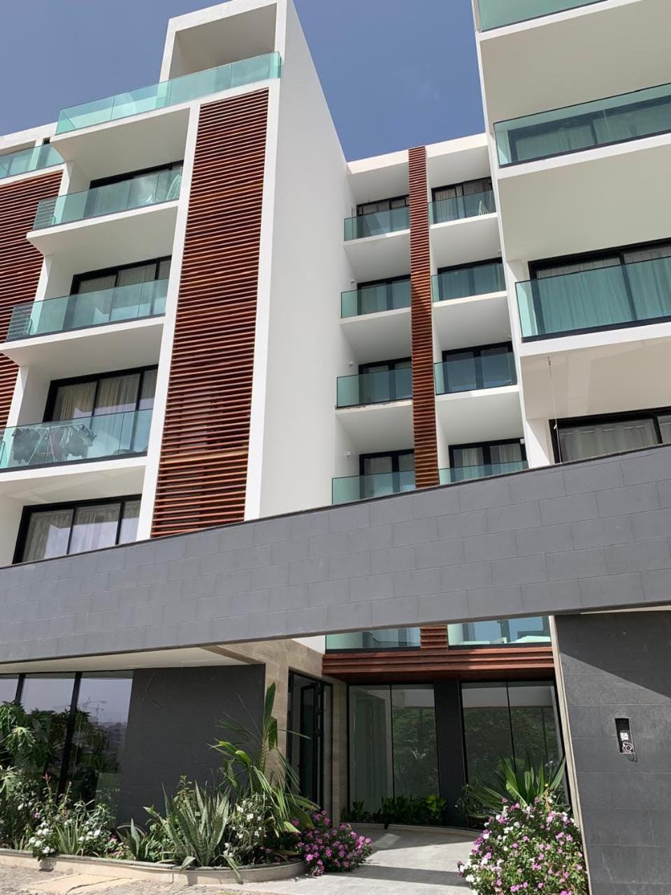 Property building, Facade/entrance