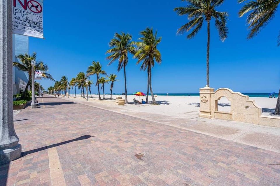 Lovely Studio Walking Distance To Ocean - Suite 8 Apartment in Hollywood Beach