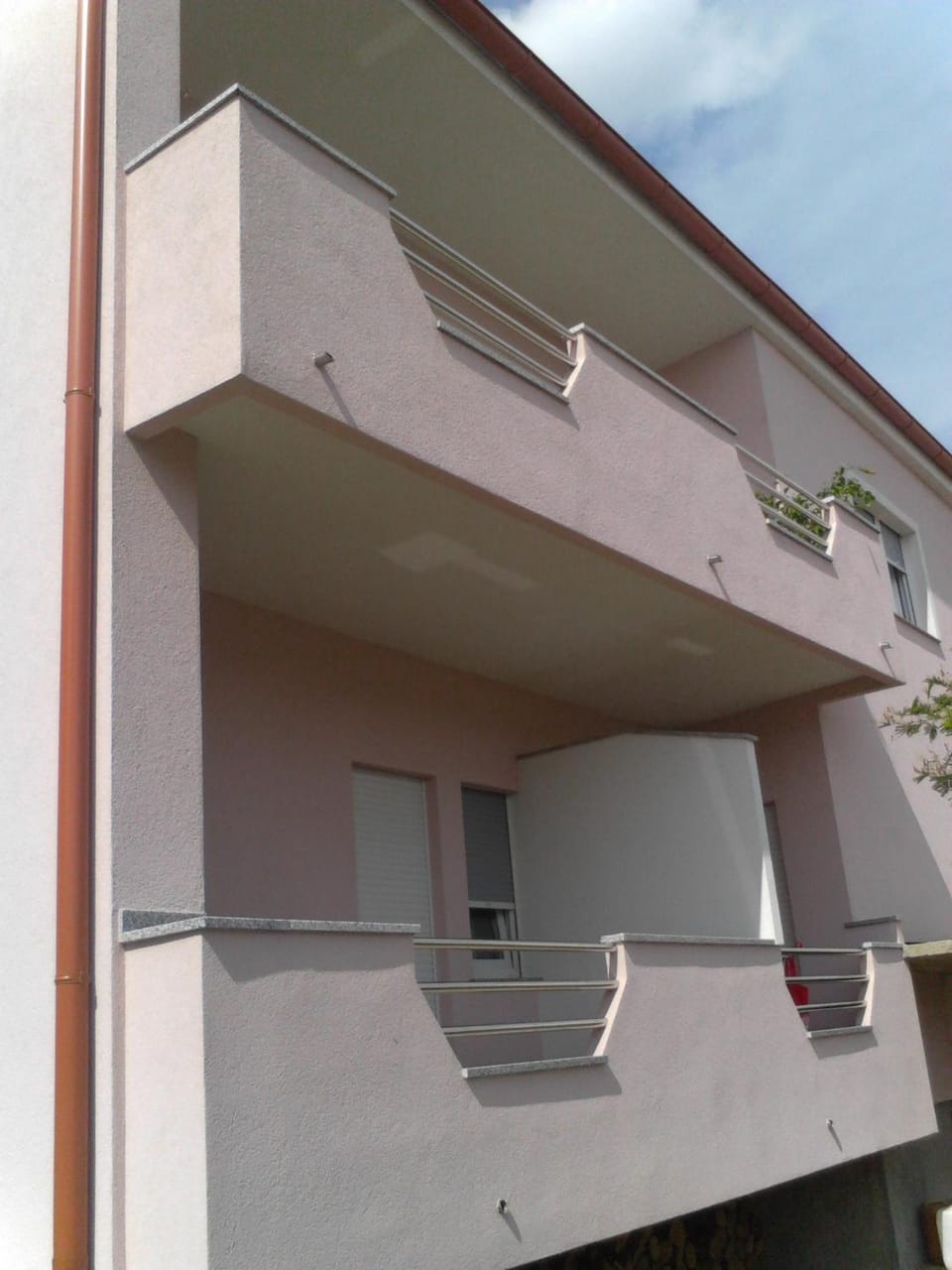 Facade/entrance