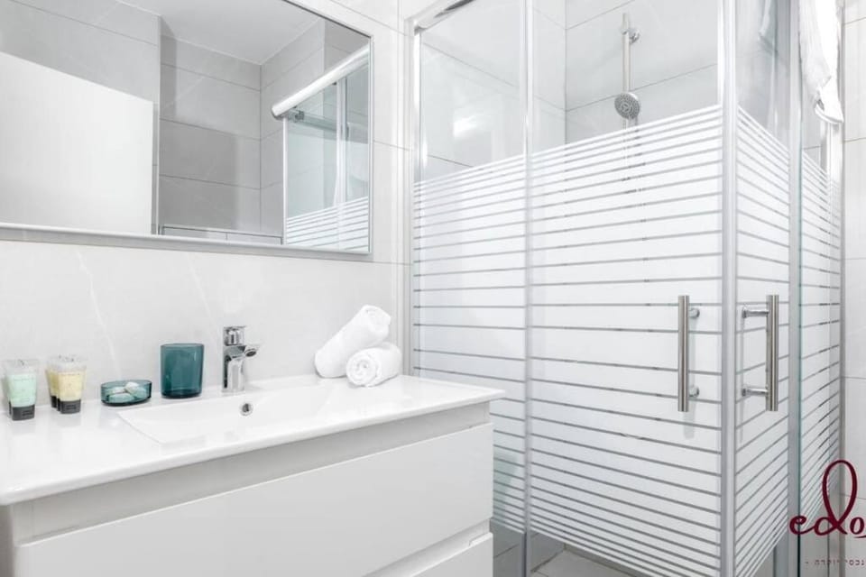 דירת גן מפנקת בסי סייד 50 מטר מהים - By Edomlux Apartment in Eilat