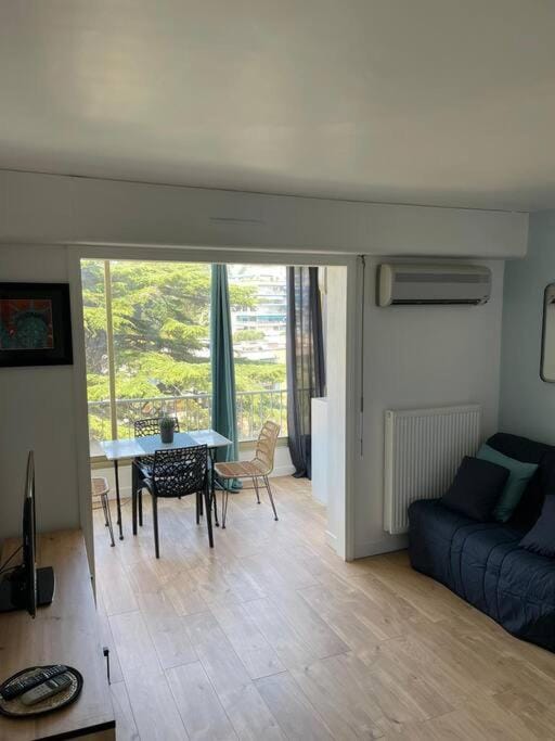 Petit T2 / 4 couchages Apartment in Cannes