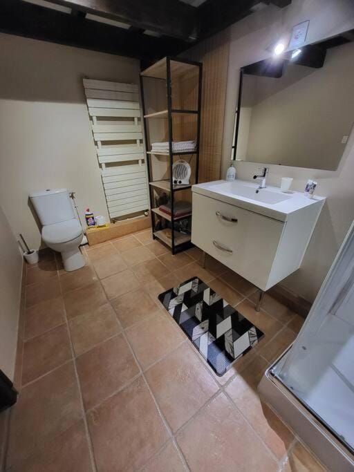 Dépendance entière agréable 60m2 Apartment in Centre-Val de Loire