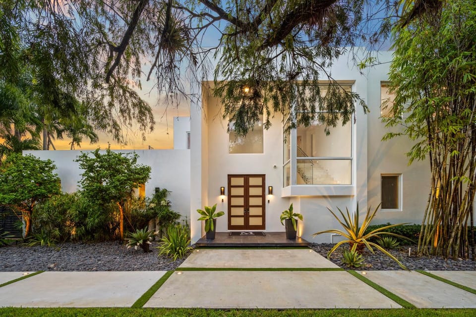 Property building, Garden