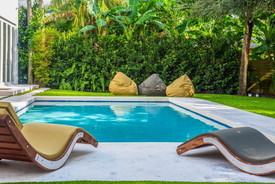 Garden, Swimming pool
