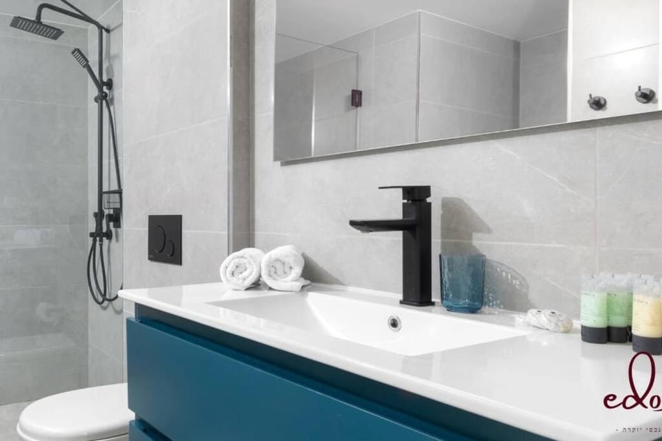 דירה יוקרתית עם נוף משגע ליד הים - By Edomlux Apartment in Eilat