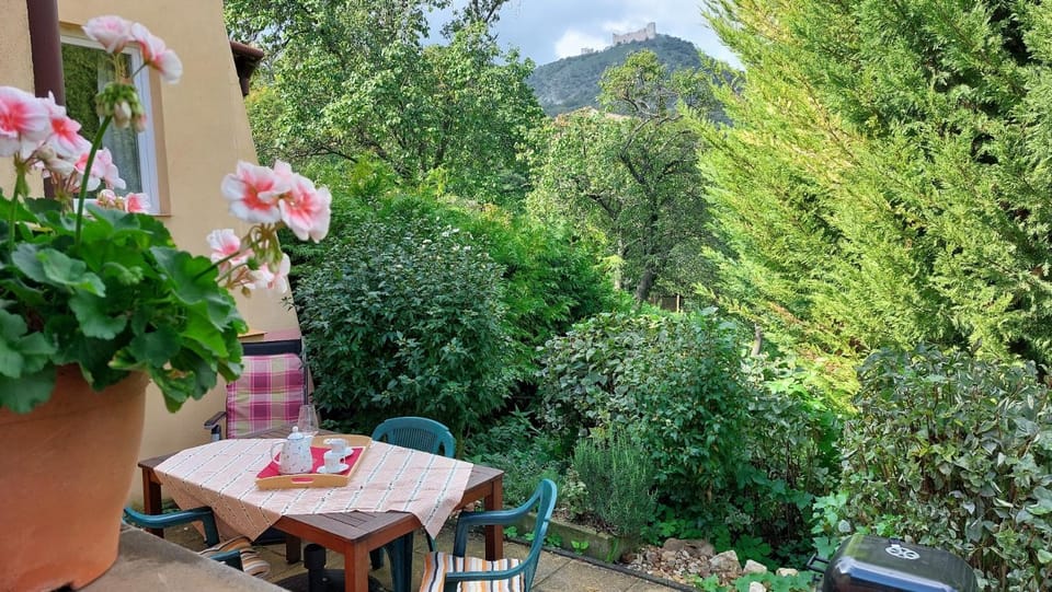 Day, Natural landscape, Garden, Balcony/Terrace, Garden view