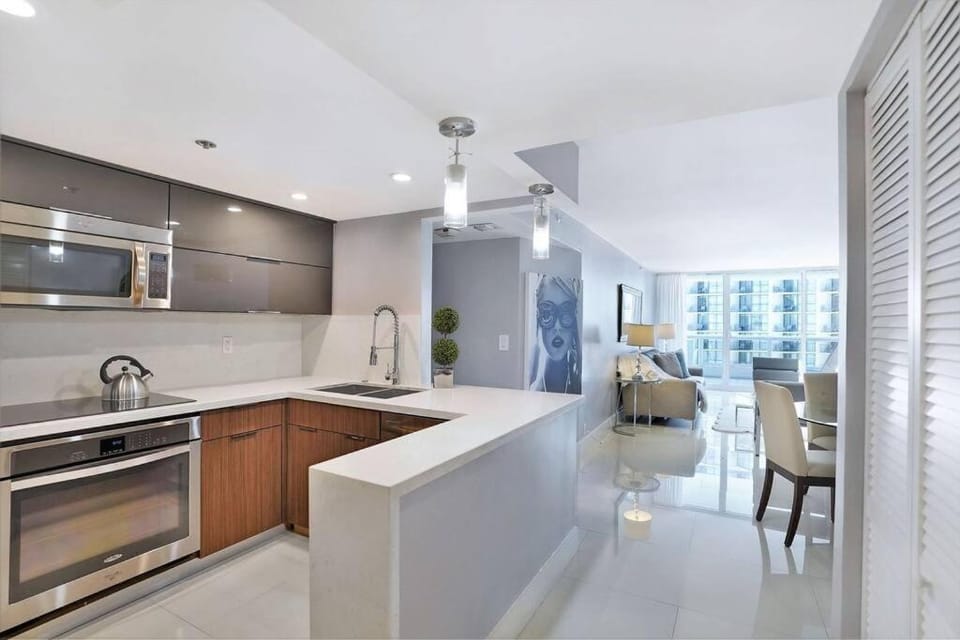 Coffee/tea facilities, Kitchen or kitchenette, Dining area, dishwasher, minibar, pet friendly, stove, toaster