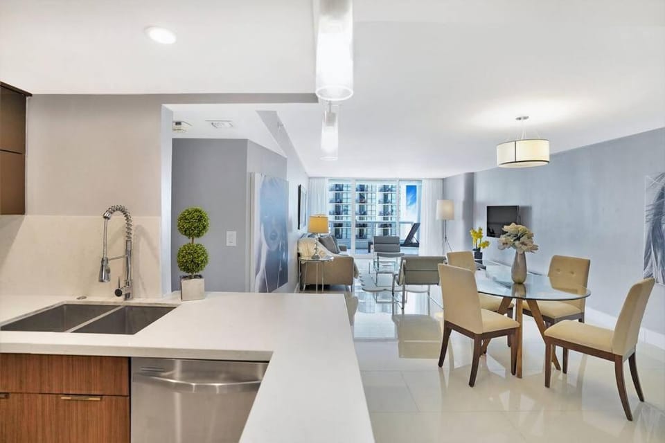 TV and multimedia, Balcony/Terrace, Kitchen or kitchenette, Living room, Dining area
