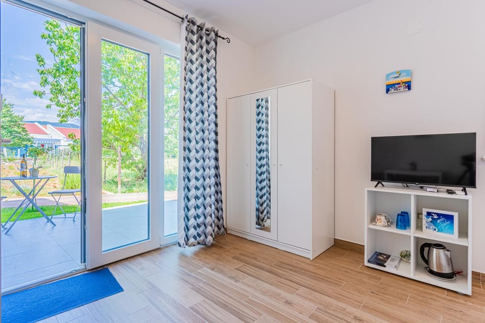 New 4 star Room M&A in town Cres Bed and Breakfast in Cres