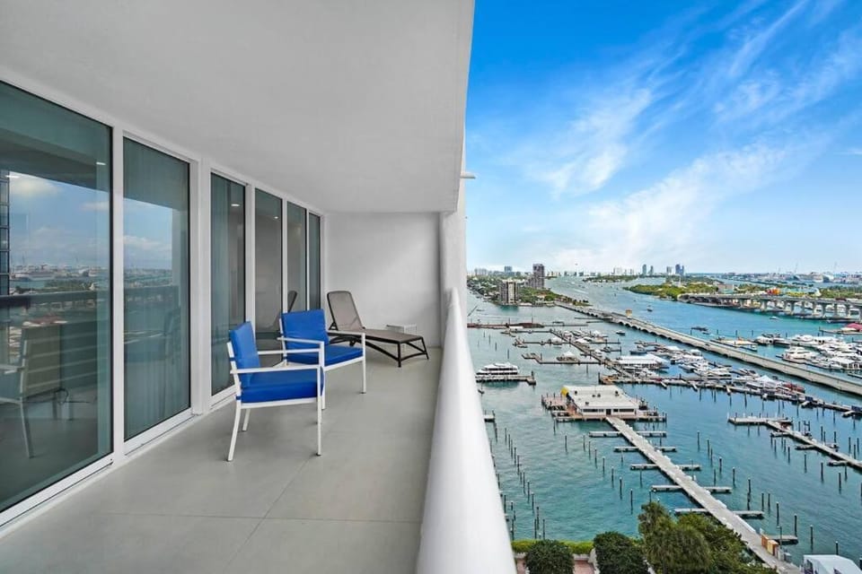 View (from property/room), Balcony/Terrace, Sea view