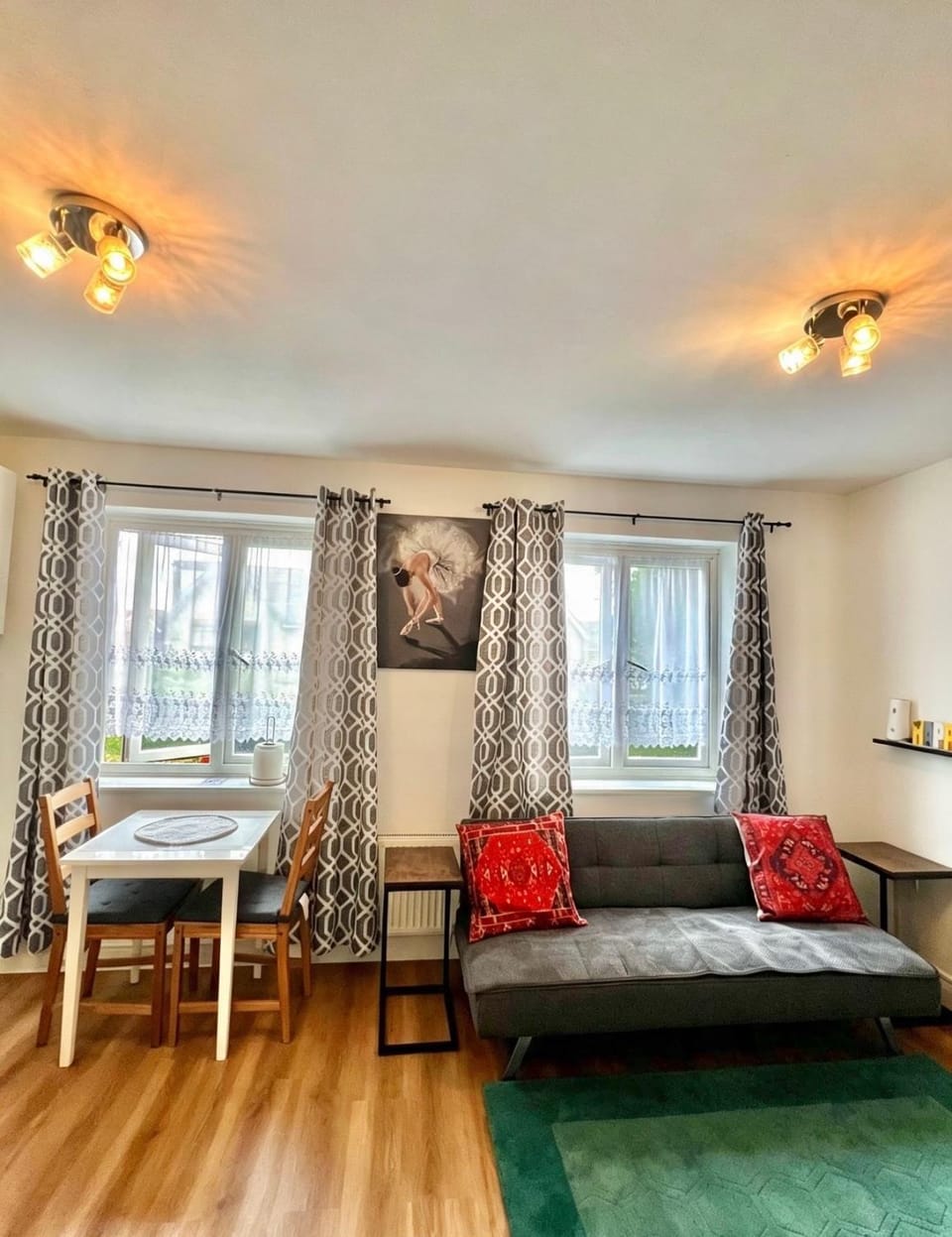 Living room, Dining area