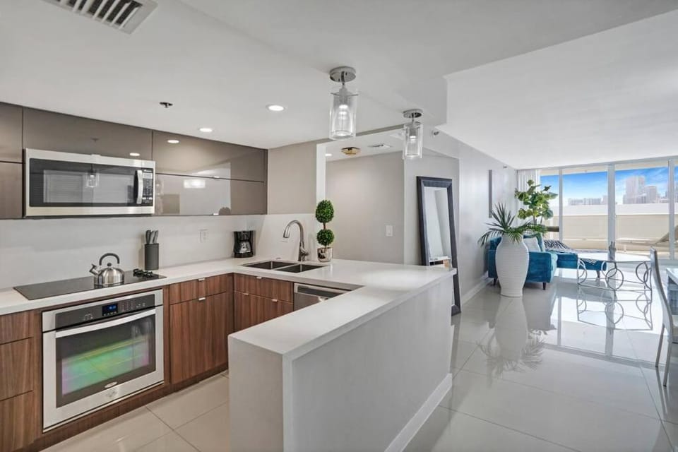 Coffee/tea facilities, Kitchen or kitchenette, Dining area, dishwasher, minibar, pet friendly, stove, toaster, washing machine, dryer