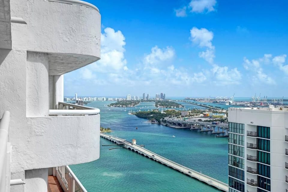 View (from property/room), Balcony/Terrace, Sea view