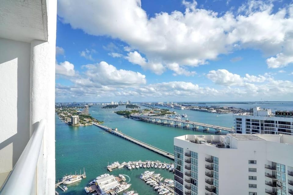Property building, Natural landscape, View (from property/room), Balcony/Terrace, Sea view