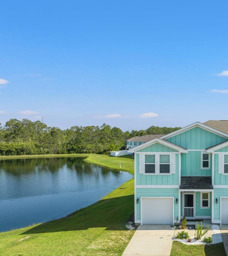 Property building, Lake view