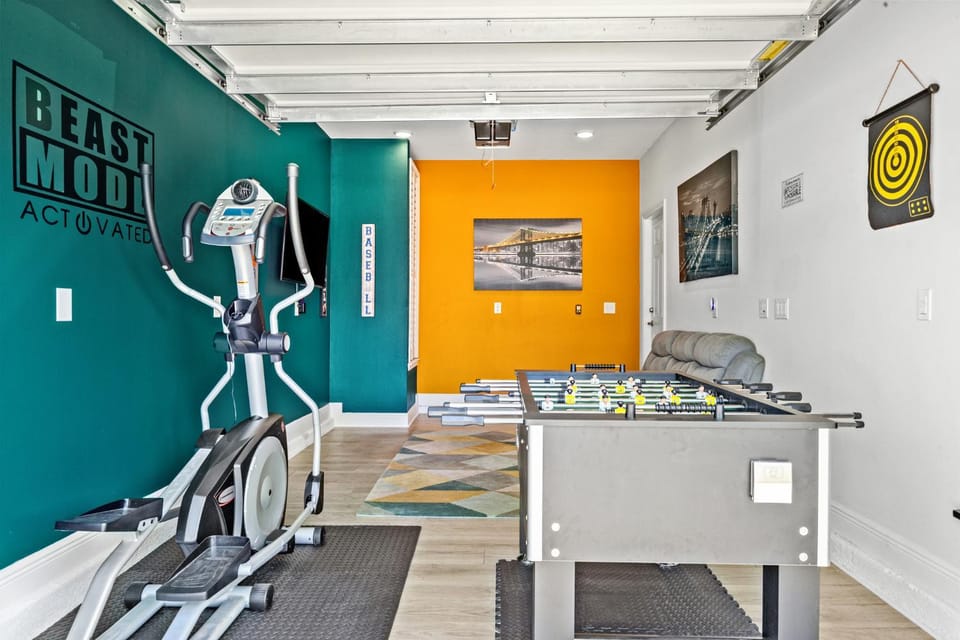 Game Room, Game Room