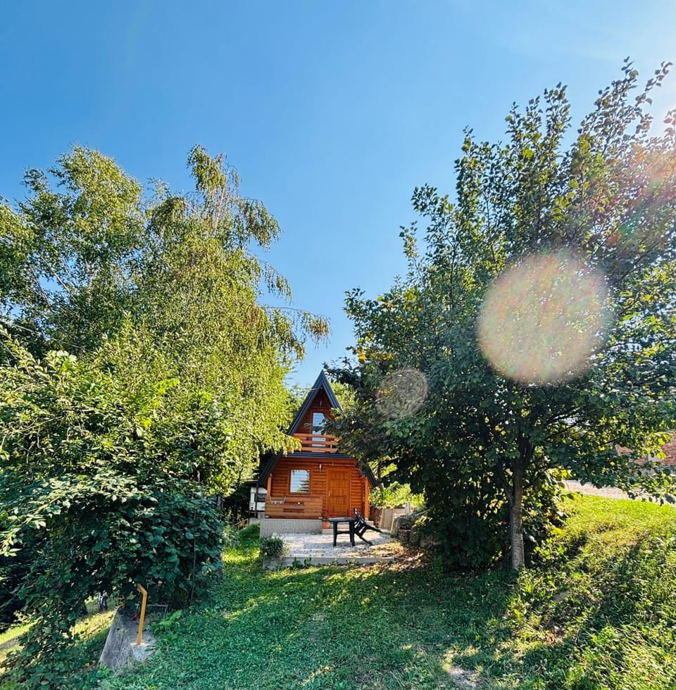 Vikendica VIDIKOVAC na Piramidi Sunca House in Federation of Bosnia and Herzegovina