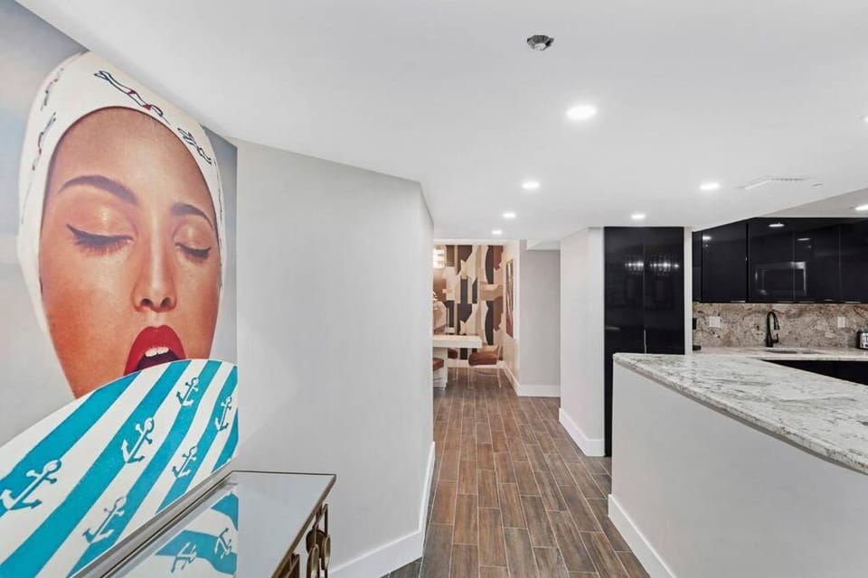 Kitchen or kitchenette, Decorative detail