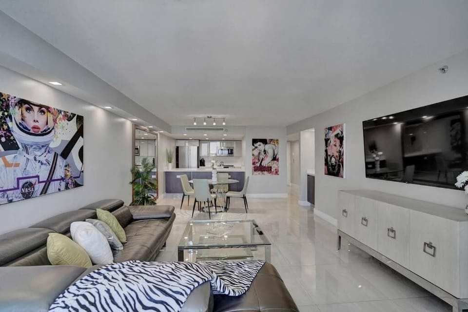 TV and multimedia, Balcony/Terrace, Living room, Dining area