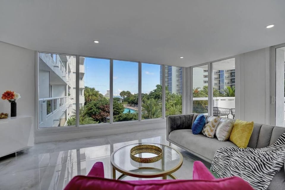 TV and multimedia, View (from property/room), Balcony/Terrace, Living room