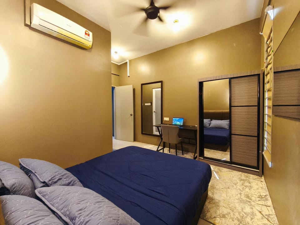 Bathroom, Bedroom, wardrobe, air conditioner