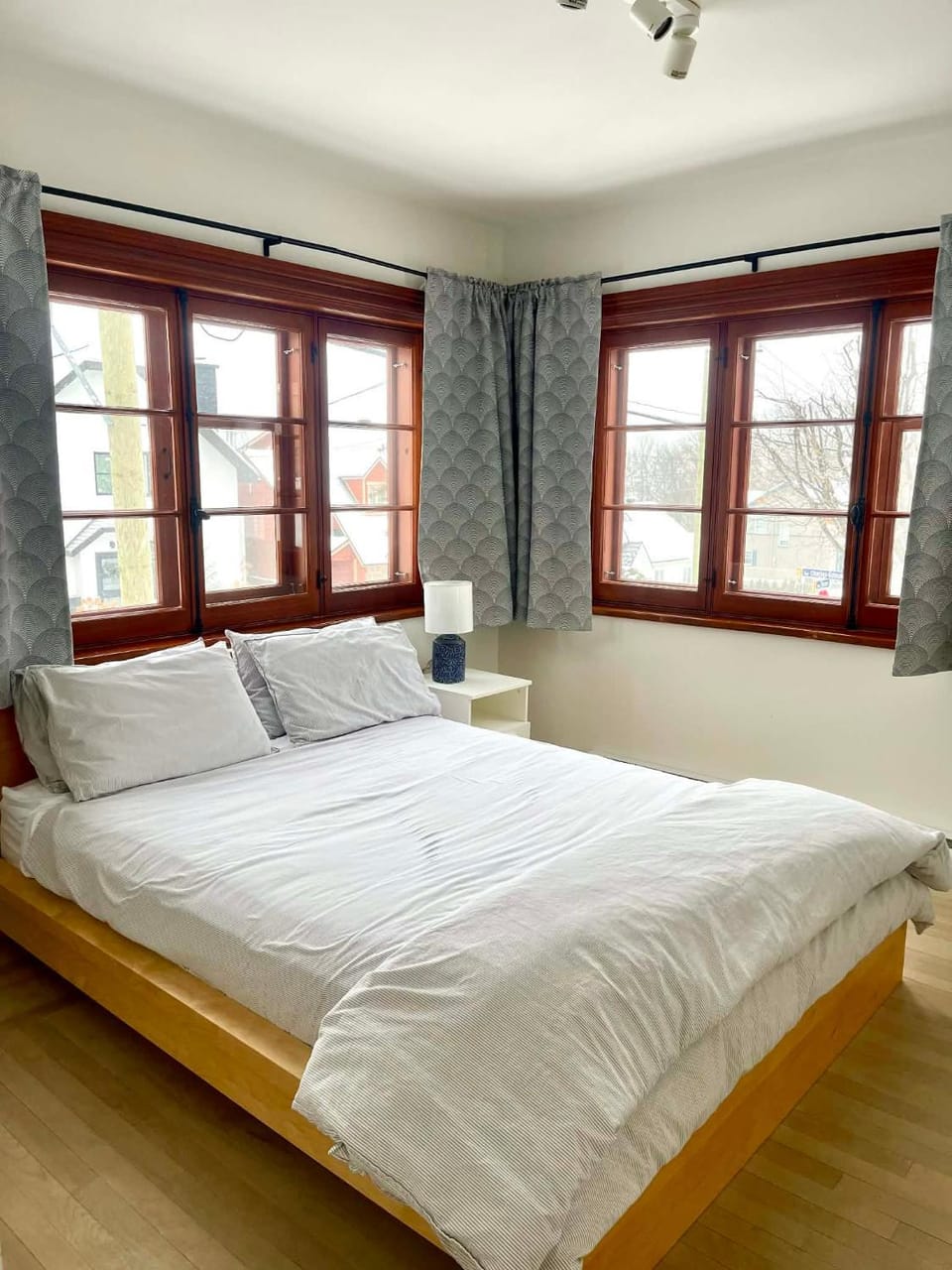 Magnifique appartement Vieux-Lévis Apartment in Quebec City