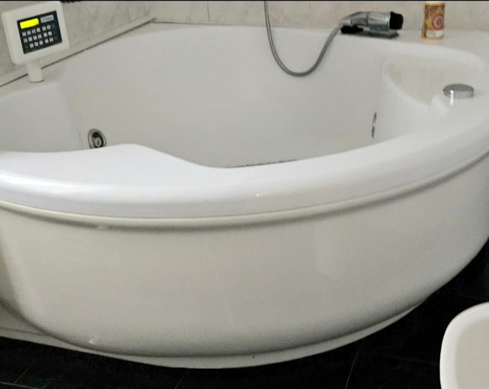 Hot Tub, Bathroom, Bath