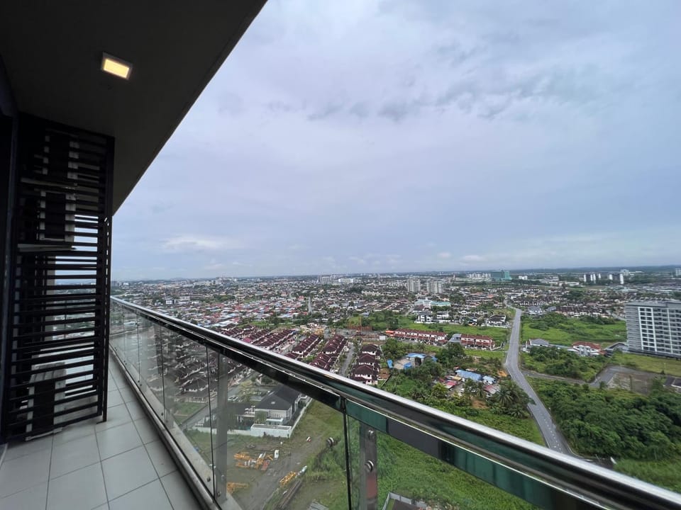 Balcony/Terrace, City view