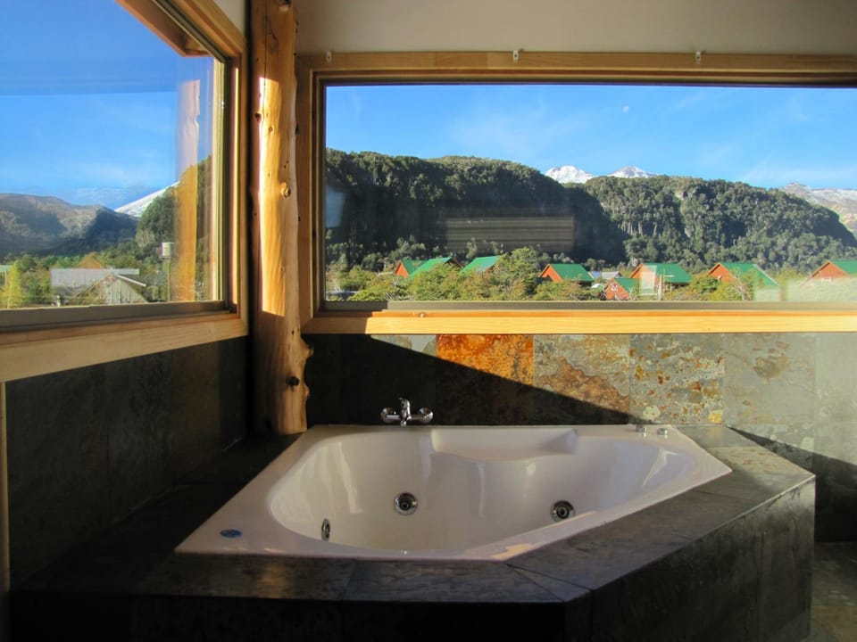 Hot Tub, Bathroom, View (from property/room)
