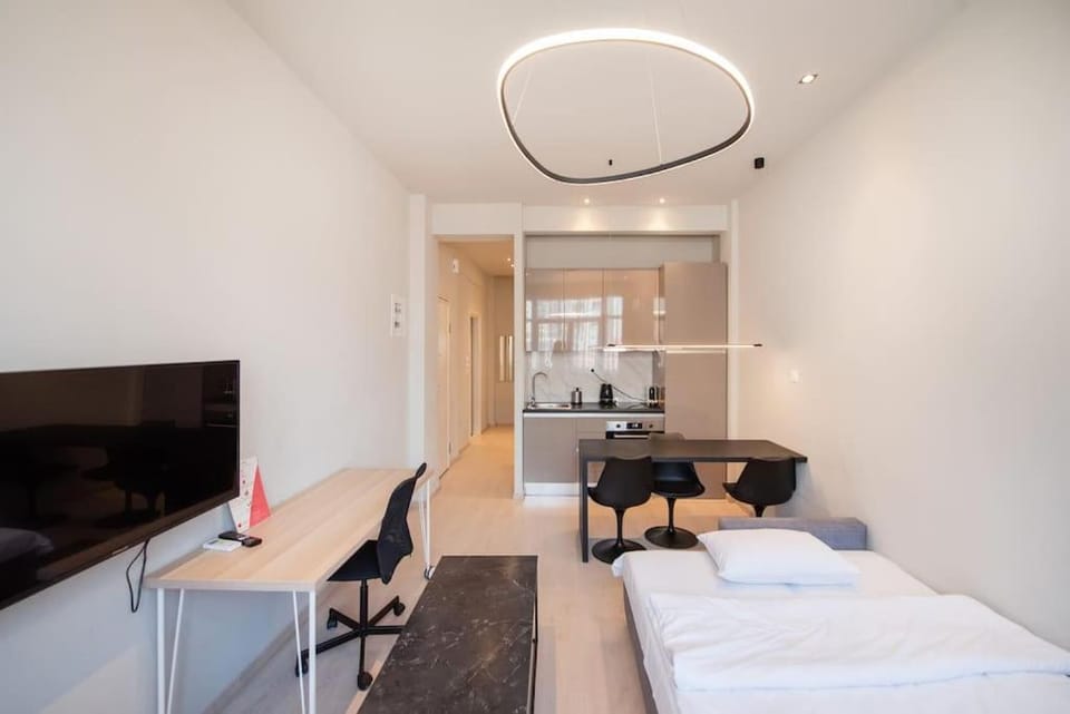 Living room, Photo of the whole room