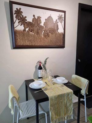 Decorative detail, Dining area